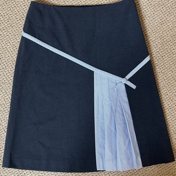 New Preppy Elevenses Dark Grey A-Line Skirt with Blue Searsucker Accents - Picture 1 of 5